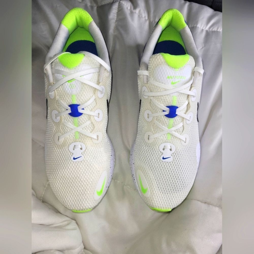 Nike Renew Run,Mens, Size 11, white & blue. - Picture 3 of 4